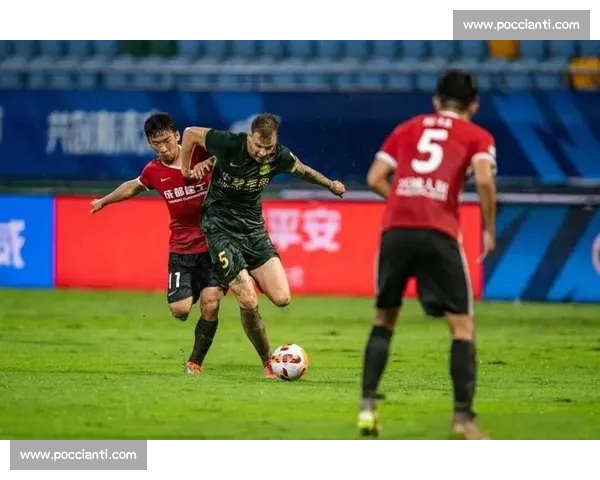 中超联赛激战正酣 各队争夺冠军荣誉展开激烈角逐